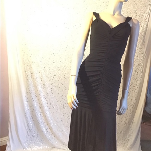 Dress - Picture 4 of 5